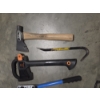 Image 5 :  5 Gallon Bucket With Chicago Plate Joiner, Axe, Hatchet, Mini Pry Bar And More