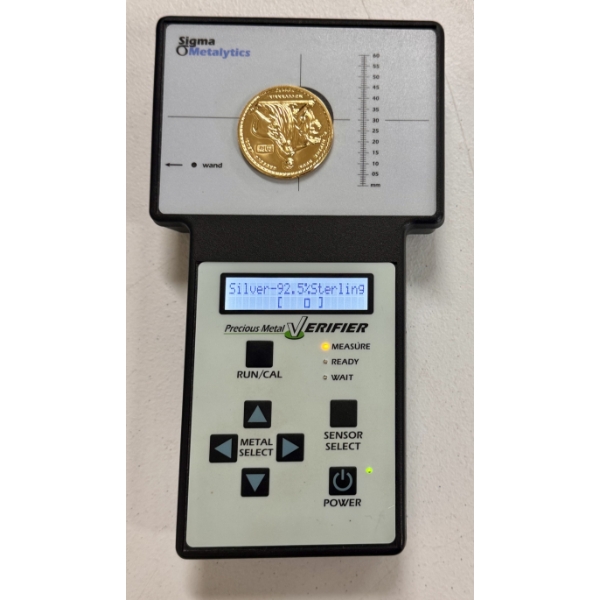1839 Great Britian "Una and the Lion" 5 Pounds Gold-Tone Copy Coin - TESTS AS STERLING! See Photos! 