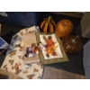 Image 2 : Animated Plush Turkeys, Large Glass Pumpkins, Table Covers, Night Lights & More!