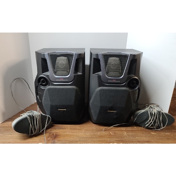 (2) Panasonic SB-AK70 3-Way 160W Speakers & (2) RCA RS2611 Surround Speakers W/ Wires