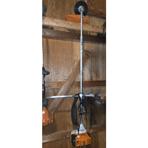 Stihl Weed Wacker with Handles, Straps and Blade - Gas - Less than 2 Years Old