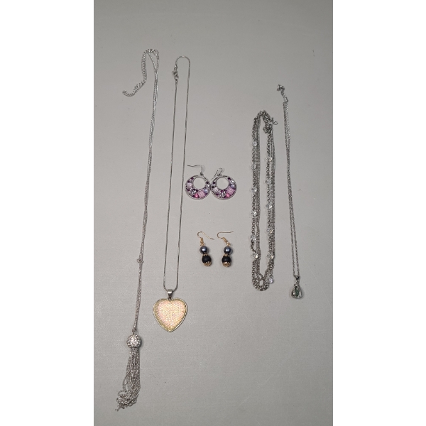 Assorted Fashion Necklaces & Earrings 