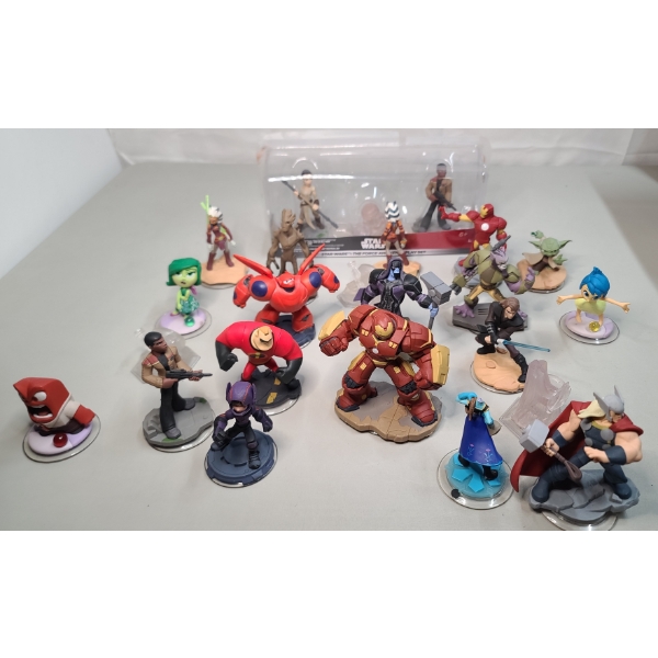 Assorted Disney Infinity 2.0 & 3.0 Figures