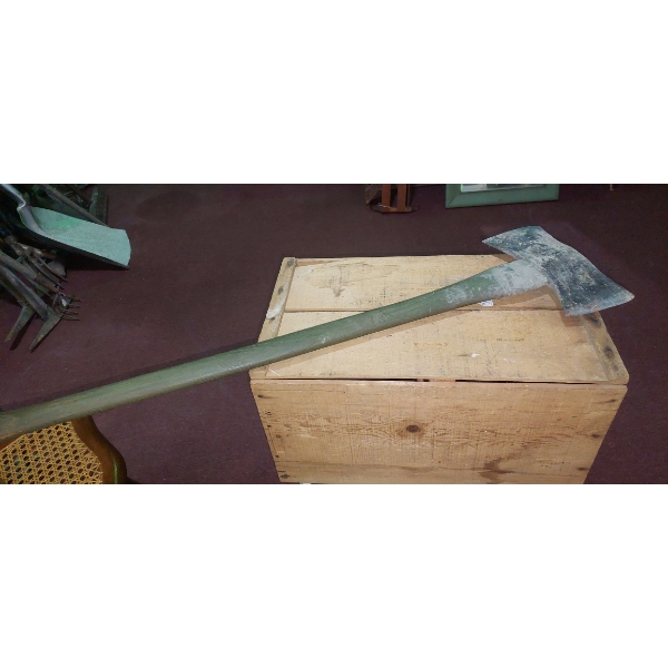 Vintage 9.5 x 4" Blade Broad Axe - Great Condition