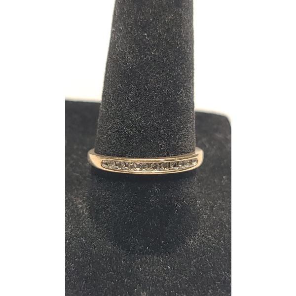 Women's 10K Yellow Gold Channel Set Band Ring With Diamonds - Size 8 - Weight: 1.2g