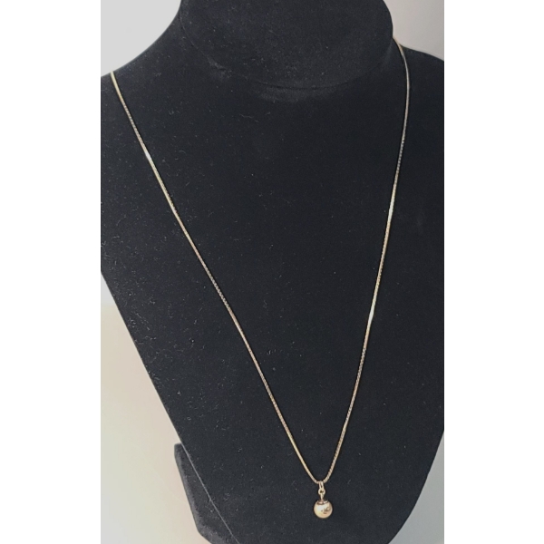 14K Gold Starburst Engraved Ball Pendant On 14K Gold 25" Flat Square Link Necklace - Weight: 3.8g
