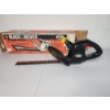 Image 2 : Black & Decker 16" Hedge Trimmer Model TR1600