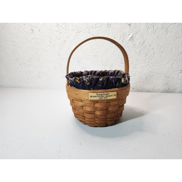 Small Longaberger Discovery Basket with Fabric Liner - Great Condition! 