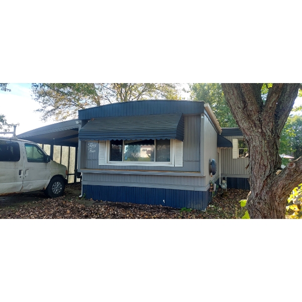 Investment Opp or Live In!  Mobile Home In Local Park, Salem OH - See details / Pictures