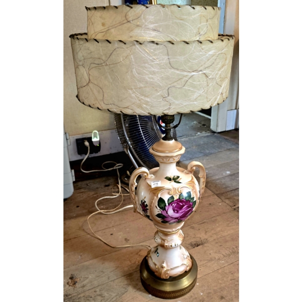 Gorgeous Purple Flower Vase Style Lamp - Works