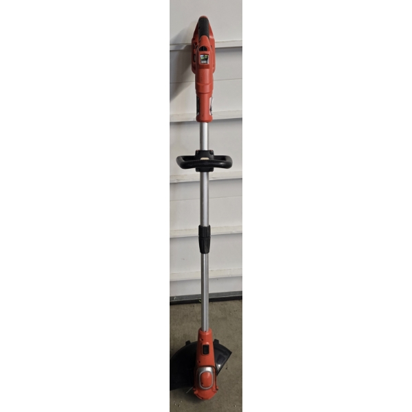 Black and Decker 24v Battery Operated Weed Eater (No Battery)