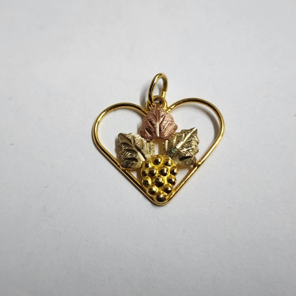 10K Gold Heart Pendant Ft. Leaves & Grapes ~ Weighing 0.8 Grams