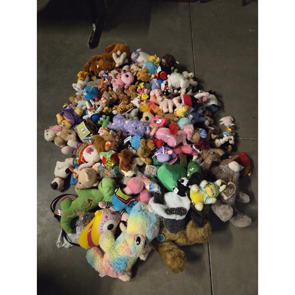 Huge Group Of Clean Stuffed Animals Including Beanie Babies!