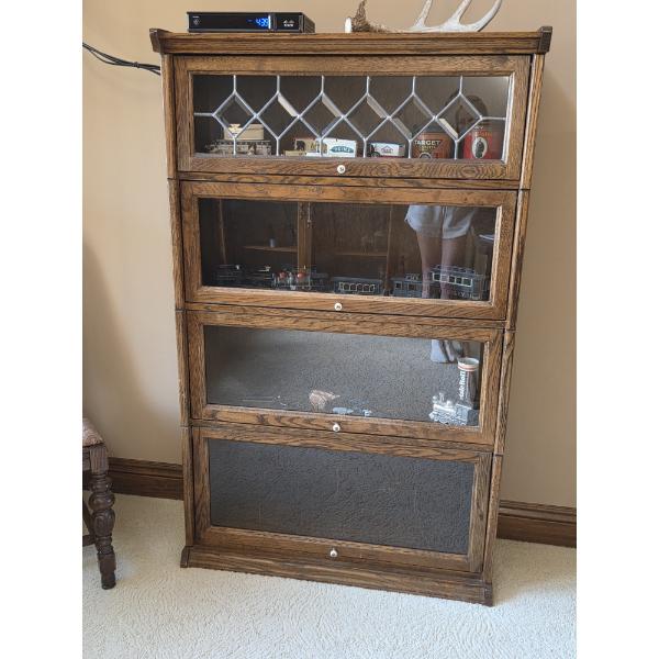 *Pick Up At Mantua Home-No Shipping Available* Stunning Oak 36Wx12Dx58H Leaded Glass Four Stack Barr