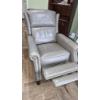 Image 4 : PICKUP IN NORTHFIELD - 1st Of 2 - Excellent Leather Recliner As Shown - Great Condition - See Pics 