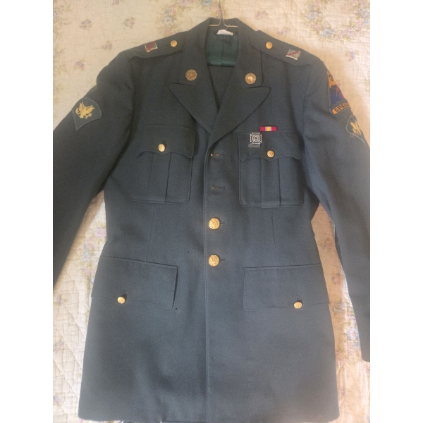 Authentic 39L Men's Green WWII Service Uniform with 2 Pairs of Pants - Good Condition