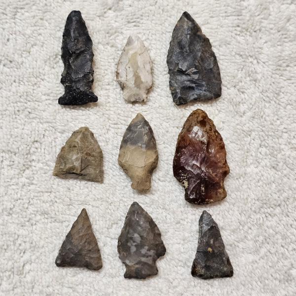 EARLY AMERICAN! Antique Assortment of Native American Stone Artifacts including Arrow/Spear Heads