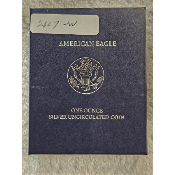2007 1oz. Uncirculated Silver American Eagle in Original Packaging - AFV $1.00