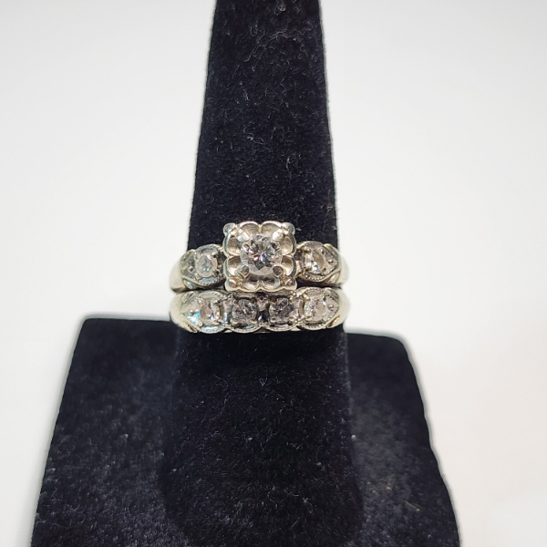 Incredible 14K White Gold Diamond Ring Size ~6 - Total Weight: 4.2g
