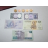 Image 3 : Egypt Currency: 5 Banknotes and 5 Coins Set in Album with Information Card