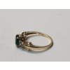 Image 3 : 10K Gold Ring with Emerald-Colored Gemstones - Size 7.5 - 2.1g 