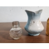 Image 2 : Vintage Glassware Including Viking Glass Amber Diamond Point Glimmer Fairy Lamp