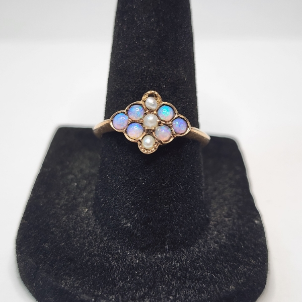 Antique-Style Pearl and Opal Cluster 10K Gold Ring - Size 7.5 - TW: 2.1g