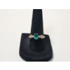 Image 1 : 10K Gold Ring with Emerald-Colored Gemstones - Size 7.5 - 2.1g 