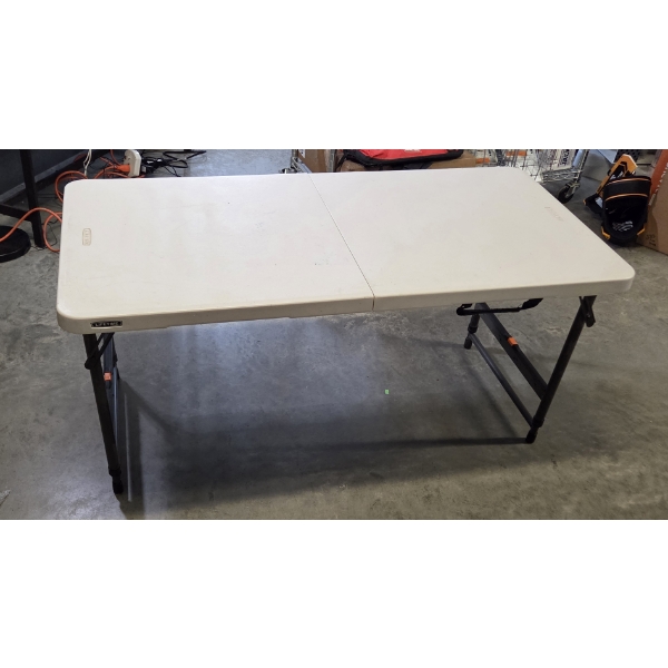 Excellent Condition Lifetime 48L x 24W x 22H Folding Table 
