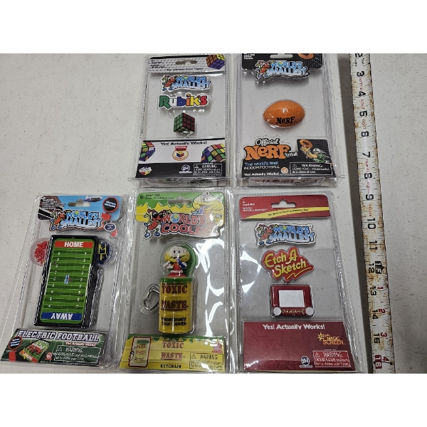 World's Smallest Games/Toys (Lot of 5)