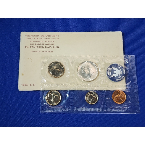 1962 - S. S. Uncirculated Coin Set Including $0.85 in 90% Silver 