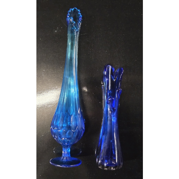 Excellent Condition Highly Collectable Gorgeous Vintage Cobalt & Colonial Blue Swung Vases