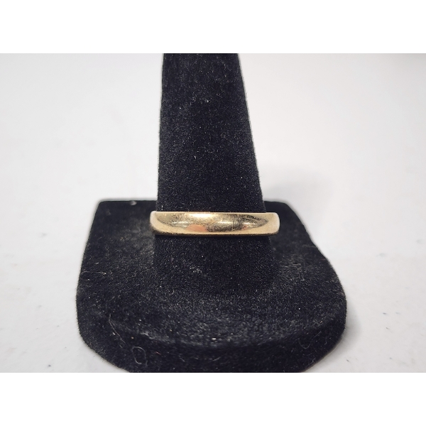 10K Yellow Gold Band Ring - Size 10.5 - Total Weight: 1.8g