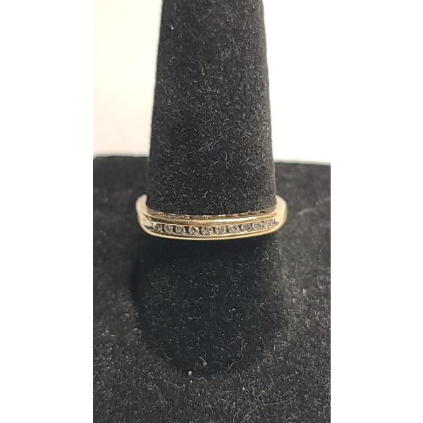 Women's 10K Yellow Gold Channel Set Diamond "I love you" Anniversary Ring - Size 6.5 - Weight: 1.8g