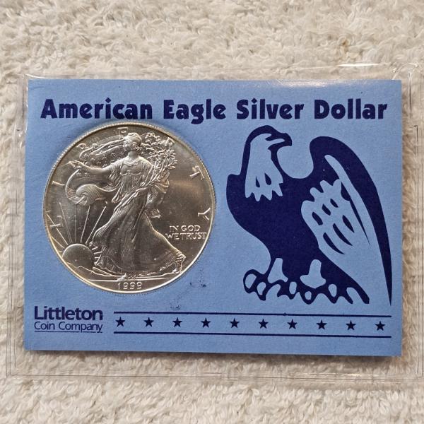 1999 1 Troy Oz. .999 Fine Silver American Eagle Round