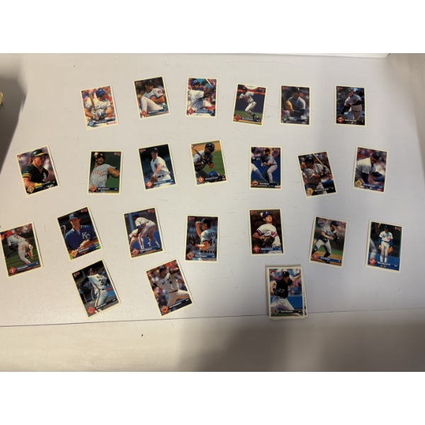 1993 Donruss Baseball Cards - 1-792 - Series 1 and 2 - Complete 4/10/1996 - Includes Vinny Castilla 
