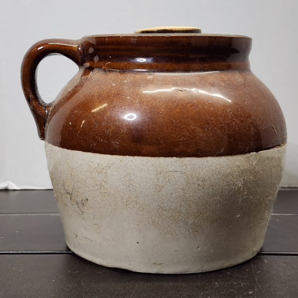 Vintage Stoneware 2 Quart Robinson Ransbottom Pottery Co. Bean Pot ~ Classic Two Tone Look!