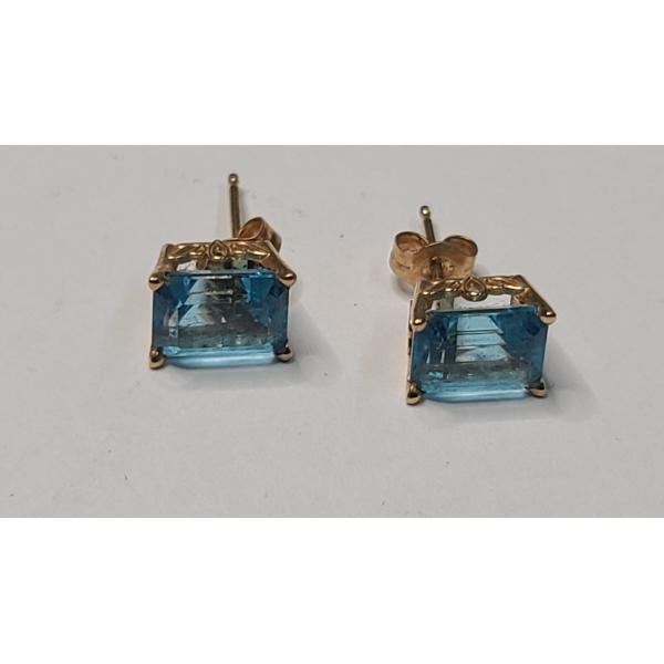 Pair Of 14K Yellow Gold Stud Back Earrings With Blue Gemstones - Weight: 1.8g