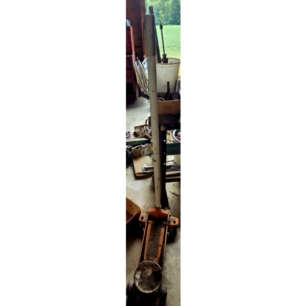 Hydraulic Floor Jack