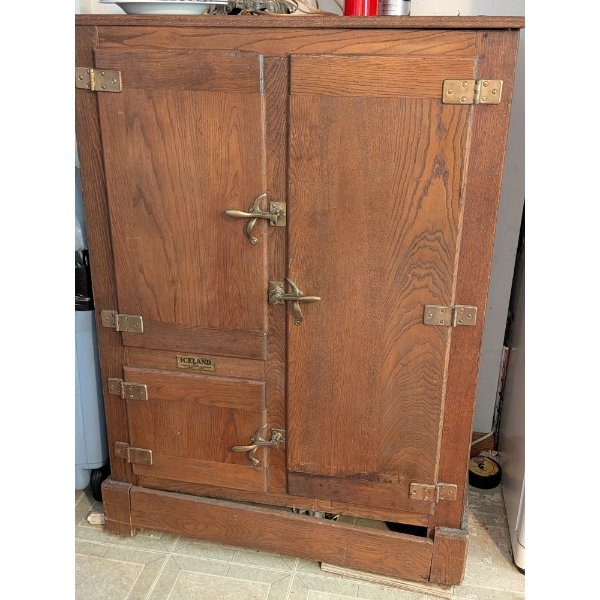 Antique Alaska Refridgerator Company Ice Box