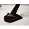 Image 2 : Stunning 14K Gold Ring with Blue Stones Size 10 TW: 4.5g