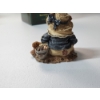 Image 4 : Boyds Bears & Friends "Wilson at the Beach" Figurine