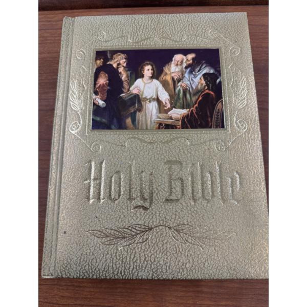 Limited Edition 1979 Pope John Paul II Vatican Hard Cover Bible - Mint Condition