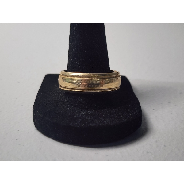 14K Yellow Gold Men's Detailed Wedding Band - Size 12 - TW: 10.8g