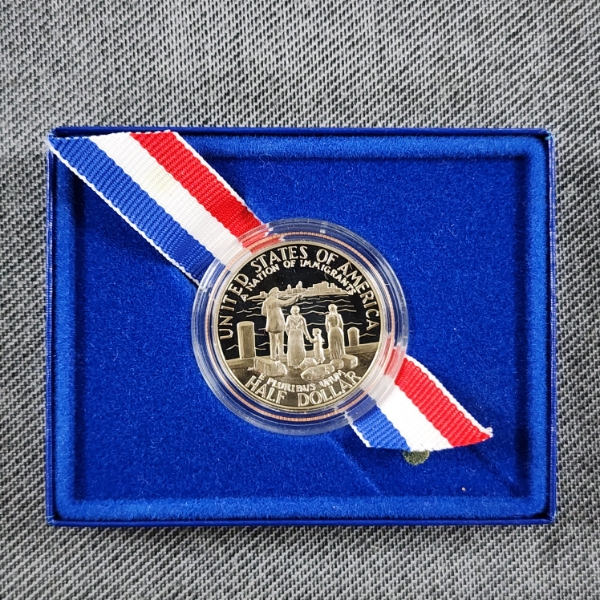 1986-S United States Statue Of Liberty Commemorative Uncirculated Half Dollar in Mint Box