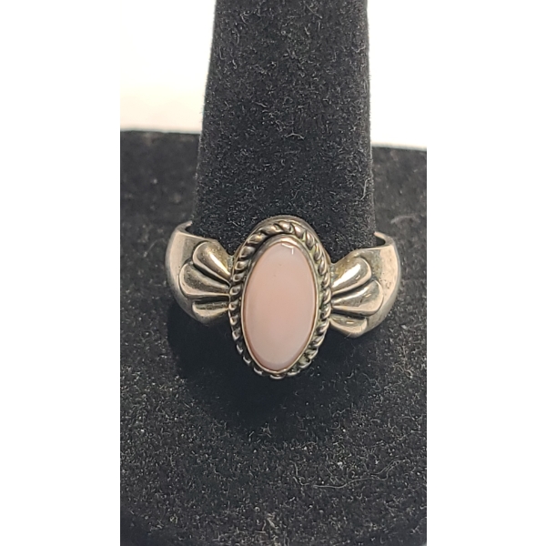 Carolyn Pollack Relios Sterling Silver Pink Mother of Pearl Ring - Size 9 - Weight: 8.3g
