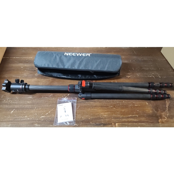 Brand New NEEWER N55CR 80.7” Carbon Fiber Tripod Monopod
