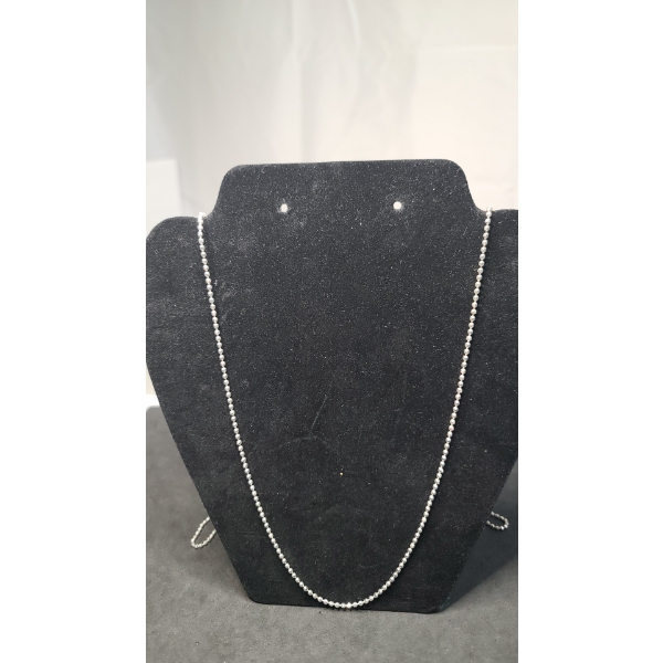 Very Long .925 Sterling Silver Necklace - Weight: 21.7g
