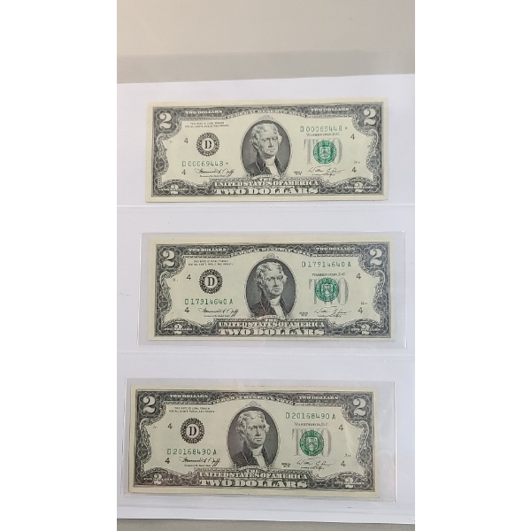 (3) United States 1976 $2 Federal Reserve Notes Including Series 1976 $2 STAR Note - Face Value: $6