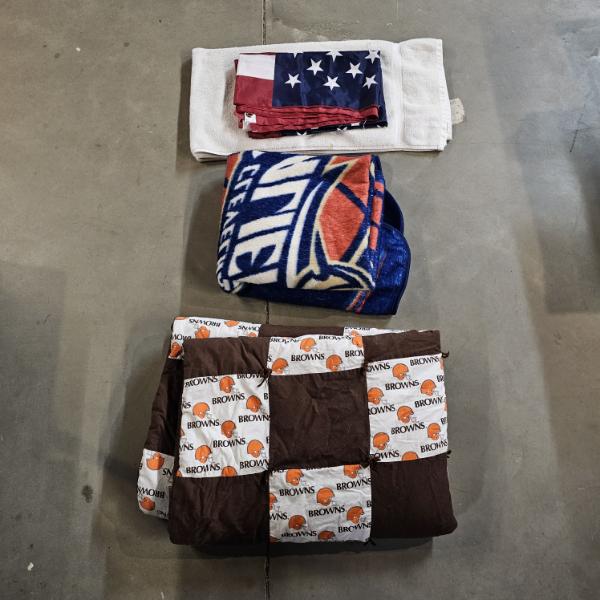 CLEVELAND!!! Lot of 3 Textiles including Cavs 60x50"/Browns 66x44" Throw Blankets and US Flag 56x36"